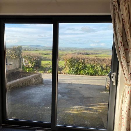 Stonecroft Cwtch Apartment Хавърфордуест Екстериор снимка