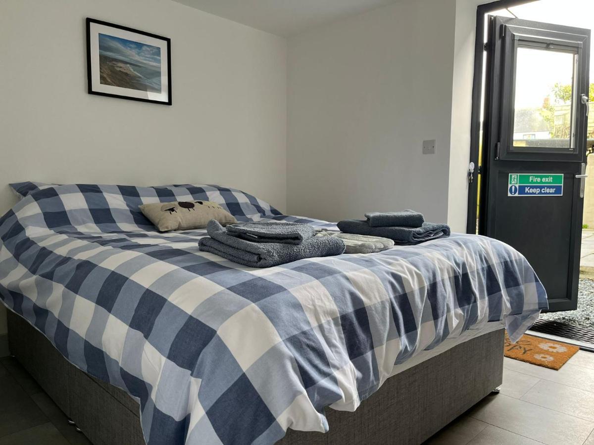 Stonecroft Cwtch Apartment Хавърфордуест Екстериор снимка