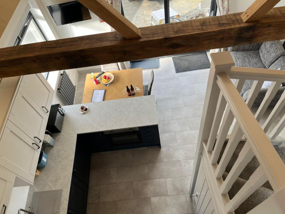Stonecroft Cwtch Apartment Хавърфордуест Екстериор снимка
